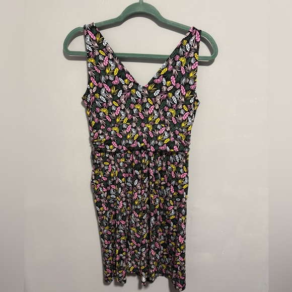 ECU-Boden- Women’s Effie V- Neck Jersey Dress. Size 8P - Picture 3 of 7